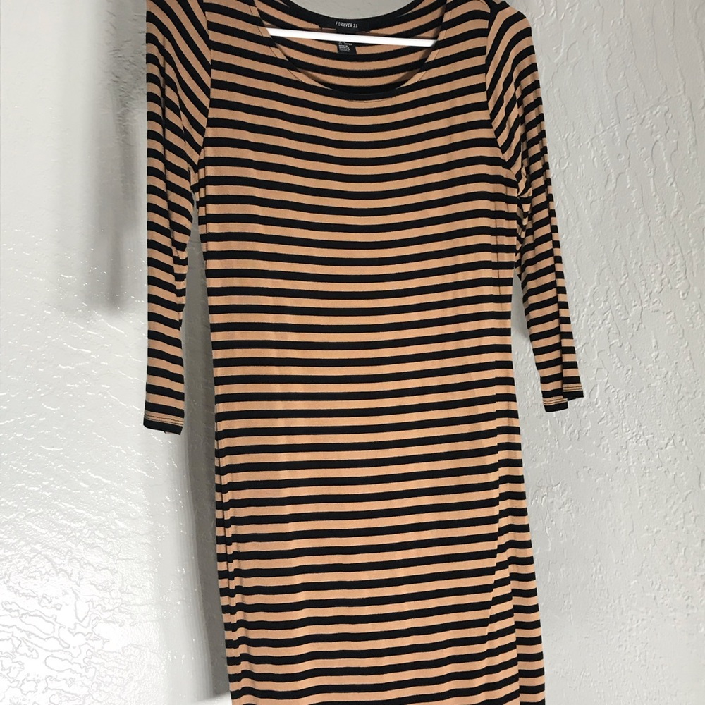Forever 21 Tan & Black Dress